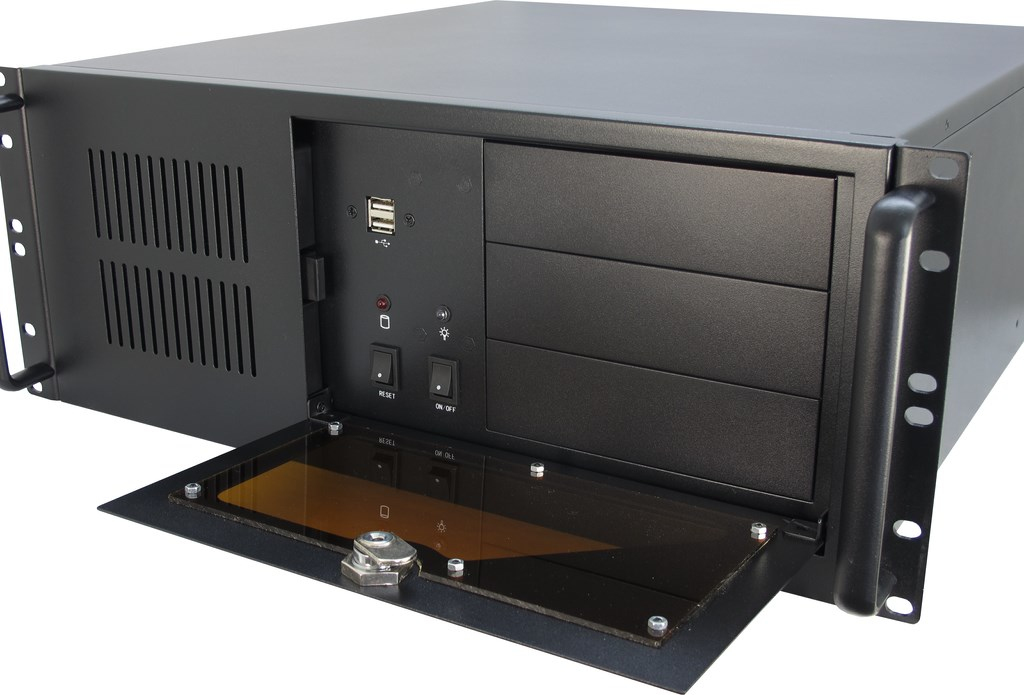 NetcamCenter VMS Server tot 48 camera's